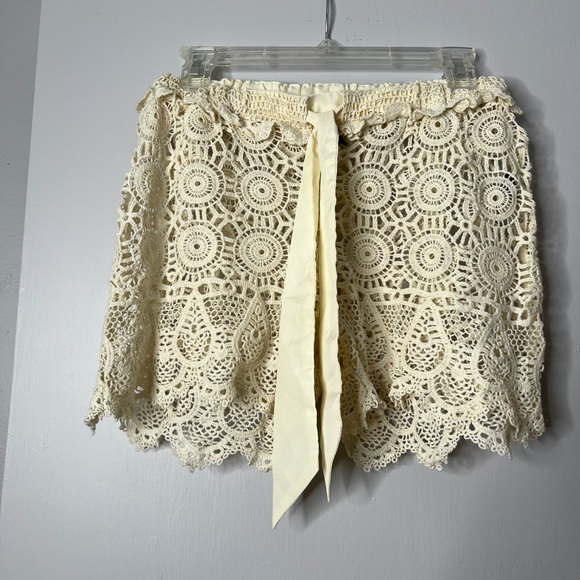 Cynthia Rowley Other - NWOT Cynthia Rowley Cream Lace Swim Coverup Shorts W/Scalloped Hem